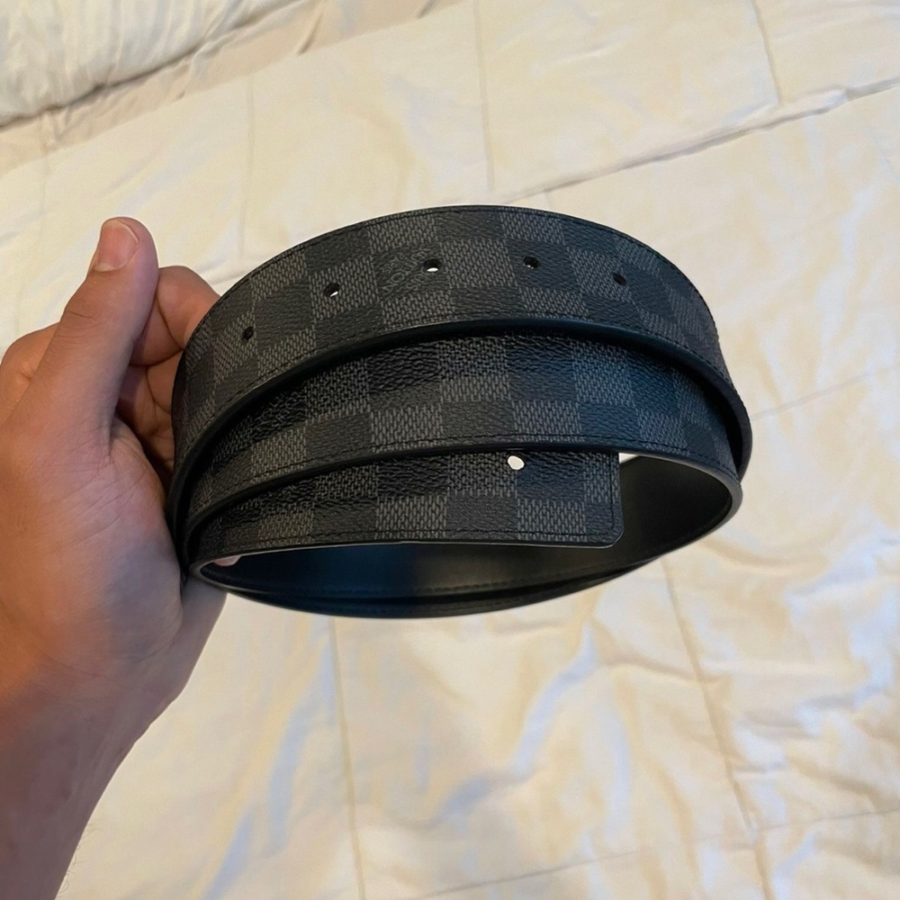 Authentic louis vuitton belt with no buckle